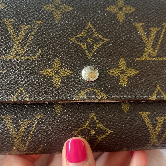 Vintage Louis Vuitton Monogram Long Wallet - Picture 3 of 11